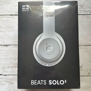 BEATS SOLO 3 - UNOPENED - BRAND NEW